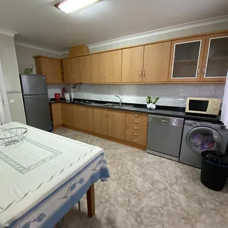 Gina House * Nazaré