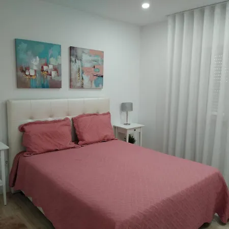 Gina House Nyaraló